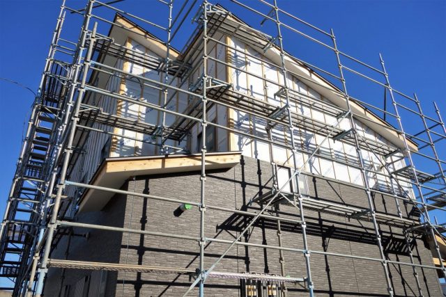 外壁工事 つくばみらい市の屋根工事は株式会社美波へ